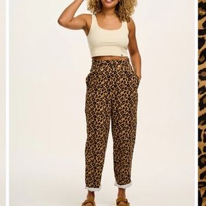 Lucy & Yak Addison Leopard Print Cropped Pants